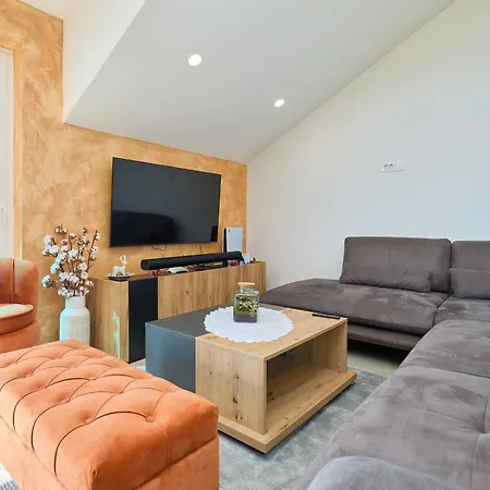 Apartamento Bay Hill Mlini