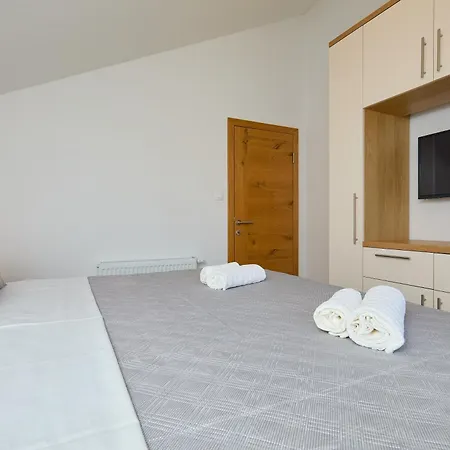 Bay Hill Apartament *