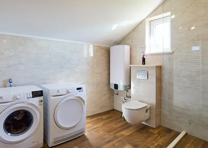 Bay Hill Апартаменты *