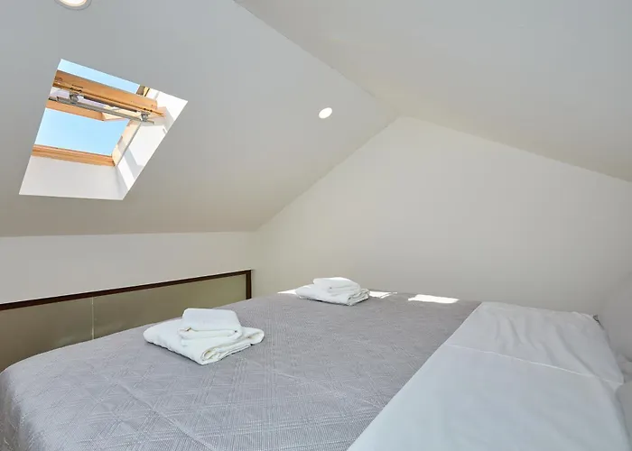 Bay Hill Апартаменты Млини