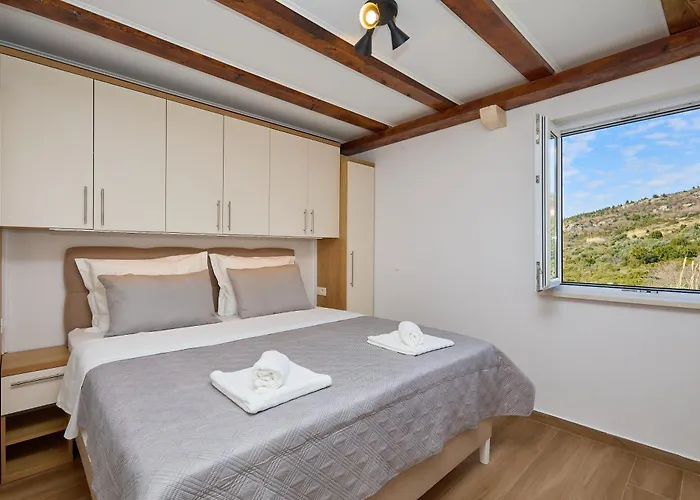 Bay Hill Апартаменты