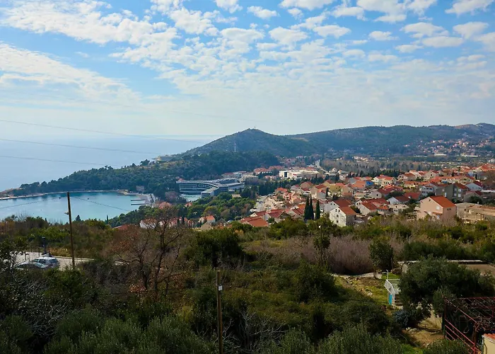 Bay Hill Апартаменты Млини